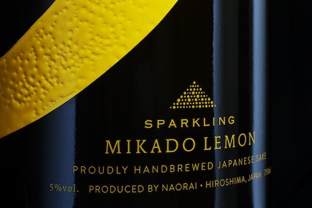 MIKADO LEMON Sparkling lemon sake / 箱入り